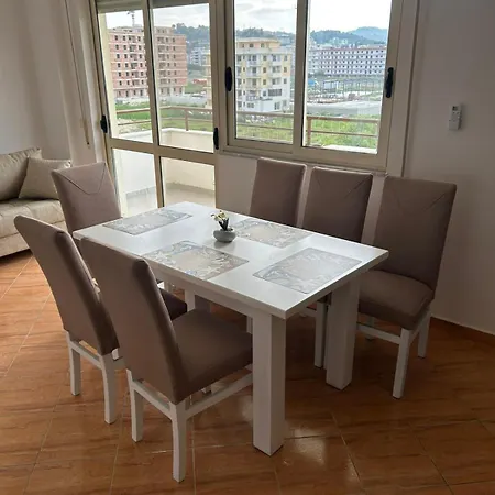 Kristal Apartman Golem